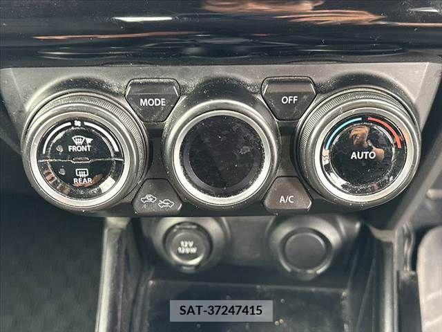 Suzuki SWIFT 2021-10 320956-25