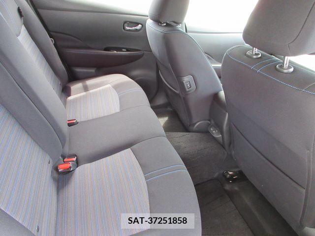 Nissan LEAF 2022-07 367066-20