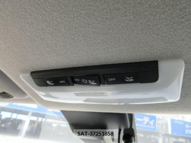 Nissan LEAF 2022-07 367066-18