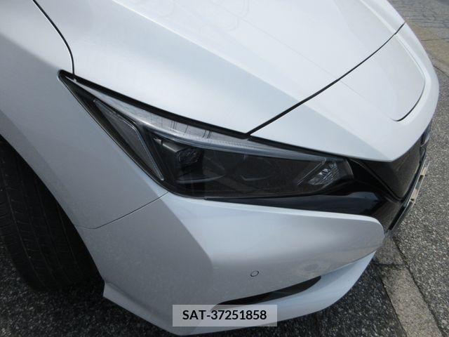 Nissan LEAF 2022-07 367066-3