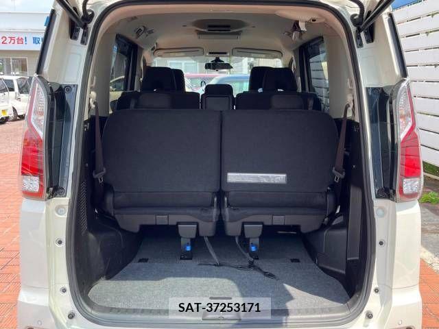 Nissan SERENA 2019-09 393891-11