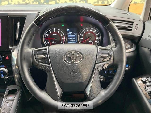 Toyota ALPHARD 2022-08 215015-12