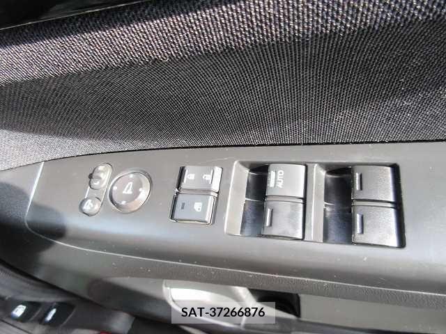 Honda N BOX CUSTOM 2015-05 377575-9