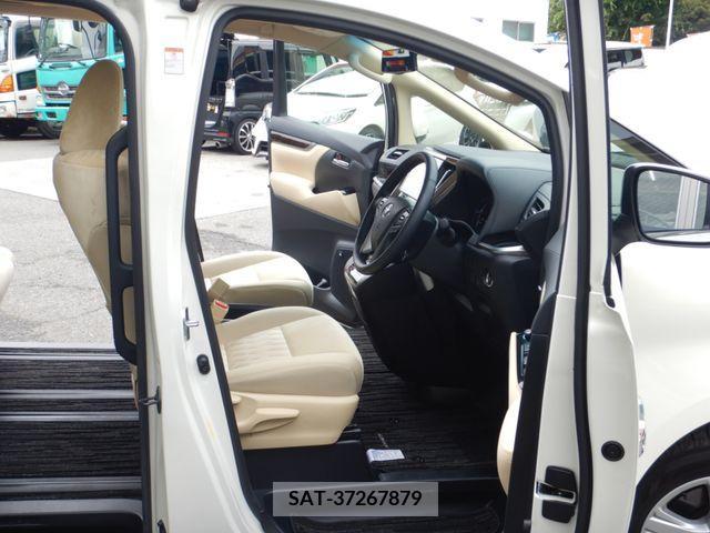 Toyota ALPHARD 2018-03 259257-5