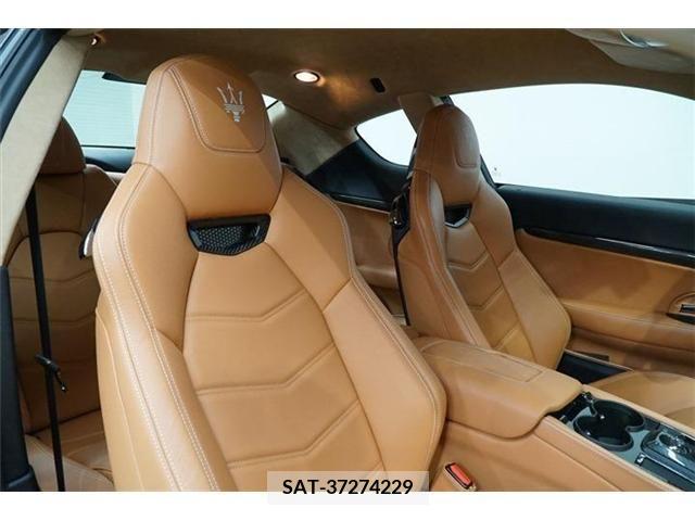 Maserati GRANTURISMO 2015-07 372092-25