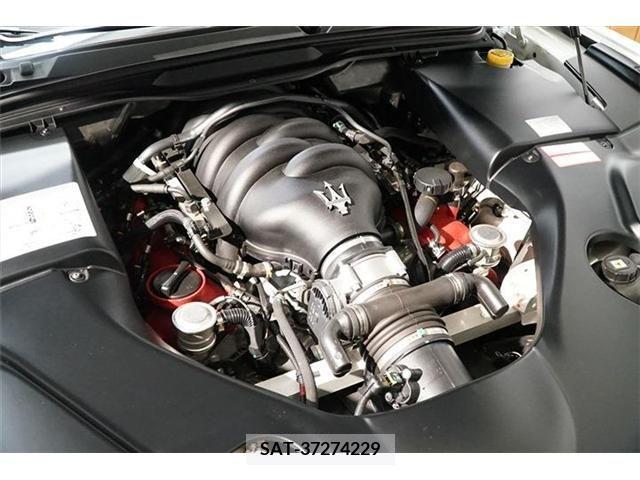 Maserati GRANTURISMO 2015-07 372092-21
