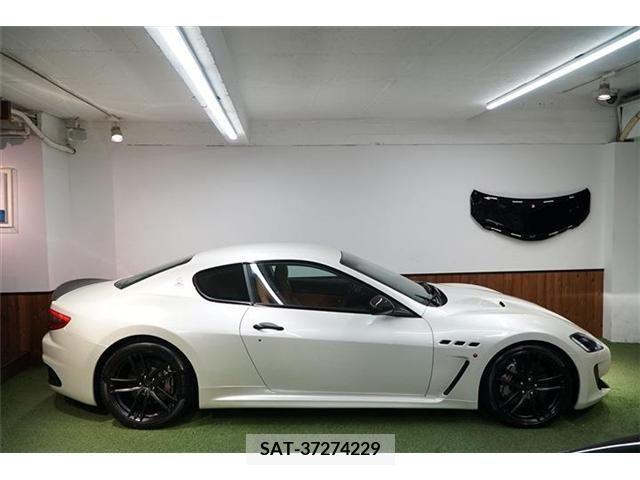 Maserati GRANTURISMO 2015-07 372092-2