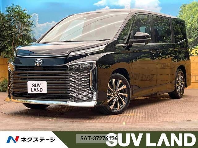 Toyota VOXY 2022-12 341560-0