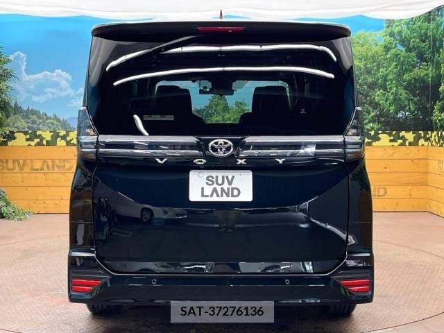 Toyota VOXY 2022-12 341560-15