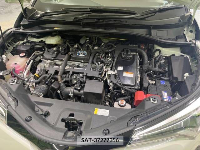 Toyota C-HR 2017-10 267380-18
