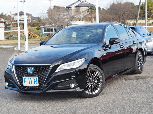 Toyota CROWN SEDAN 2023-11 195403-0