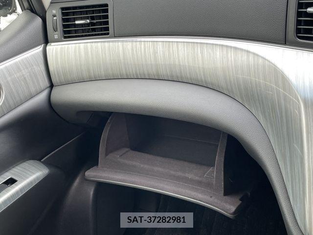 Nissan ELGRAND 2017-07 221657-18