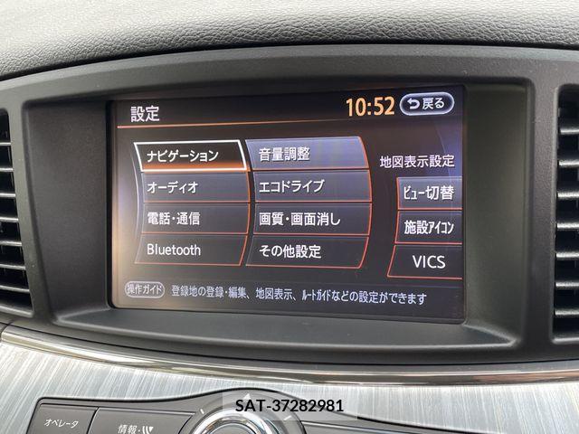 Nissan ELGRAND 2017-07 221657-10
