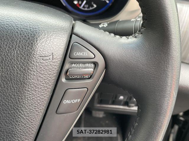 Nissan ELGRAND 2017-07 221657-16