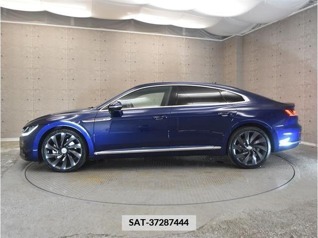 VolksWagen ARTEON 2019-04 370623-5
