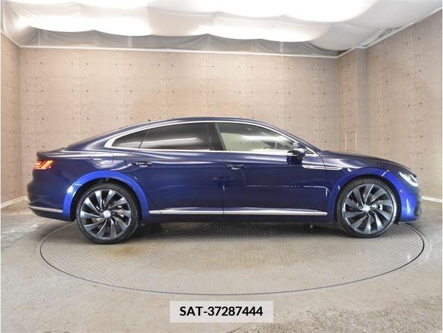 VolksWagen ARTEON 2019-04 370623-4