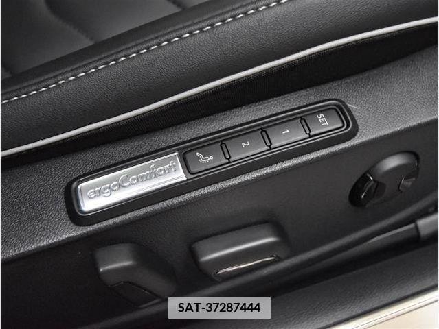 VolksWagen ARTEON 2019-04 370623-28
