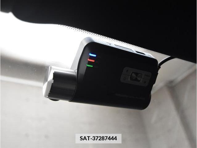 VolksWagen ARTEON 2019-04 370623-25