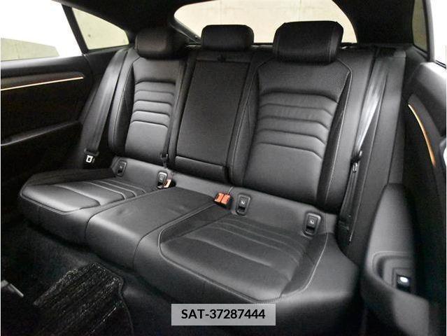 VolksWagen ARTEON 2019-04 370623-22