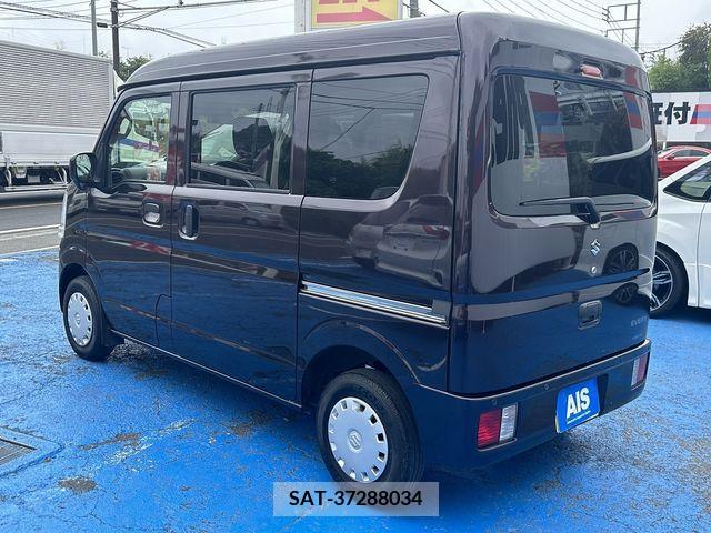 Suzuki EVERY 2022-01 297435-4