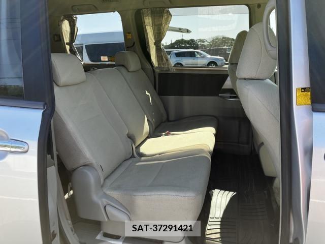 Toyota NOAH 2009-07 298081-11