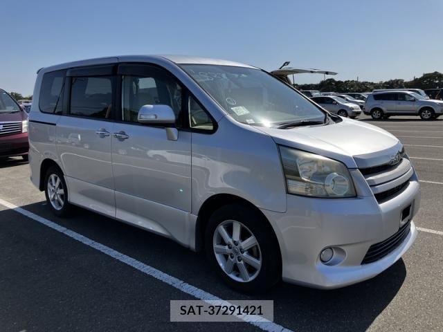 Toyota NOAH 2009-07 298081-2