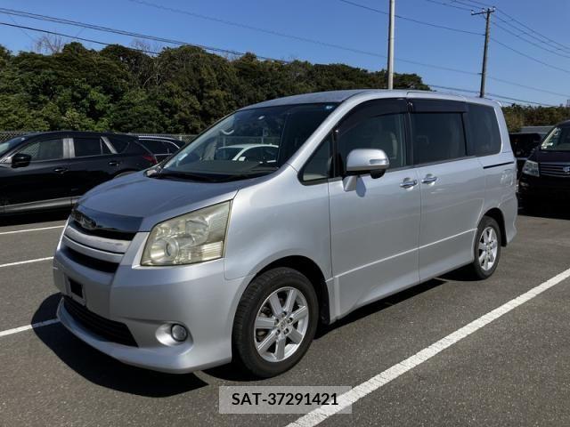 Toyota NOAH 2009-07 298081-0