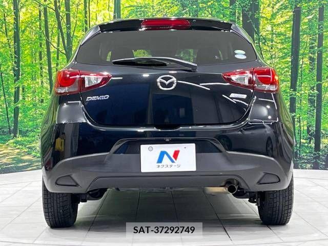 Mazda DEMIO 2015-05 267618-17