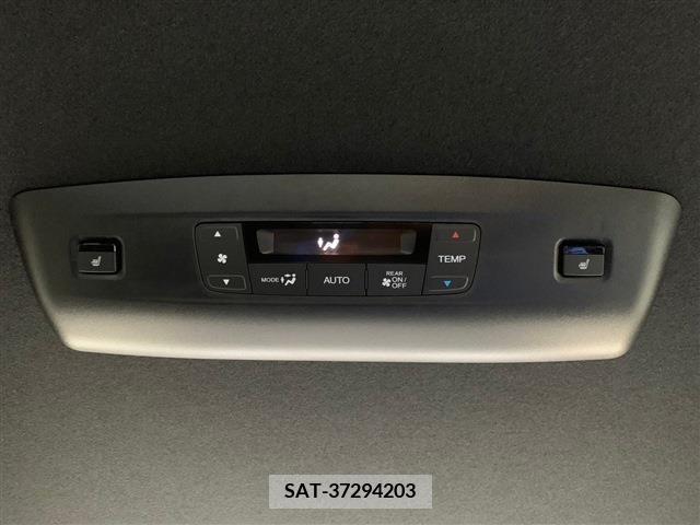Honda e 2023-08 216941-18