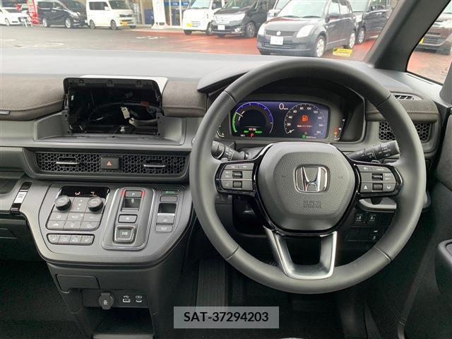 Honda e 2023-08 216941-13