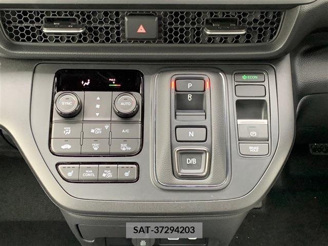 Honda e 2023-08 216941-14
