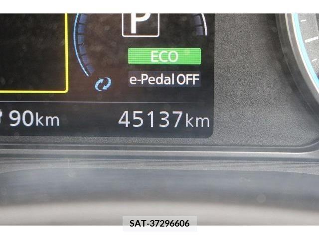 Nissan LEAF 2018-10 210678-18
