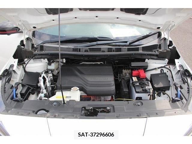 Nissan LEAF 2018-10 210678-17