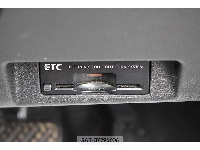 Nissan LEAF 2018-10 210678-4