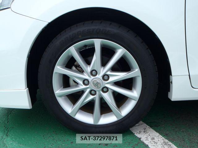 Toyota PRIUS ALPHA 2012-03 322216-6