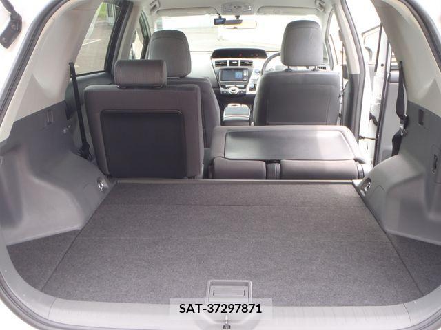 Toyota PRIUS ALPHA 2012-03 322216-11