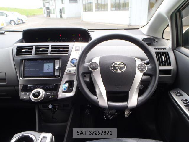 Toyota PRIUS ALPHA 2012-03 322216-1