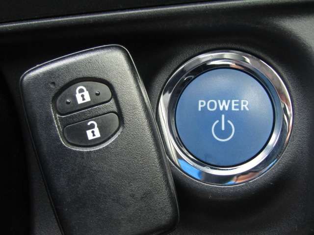 Toyota AQUA 2017-06 16437-8