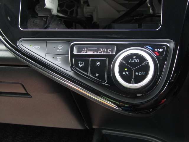 Toyota AQUA 2017-06 16437-9