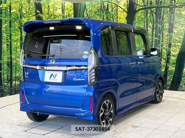 Honda N BOX CUSTOM 2019-08 207864-17