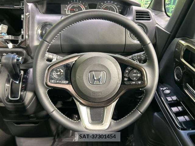 Honda N BOX CUSTOM 2019-08 207864-11