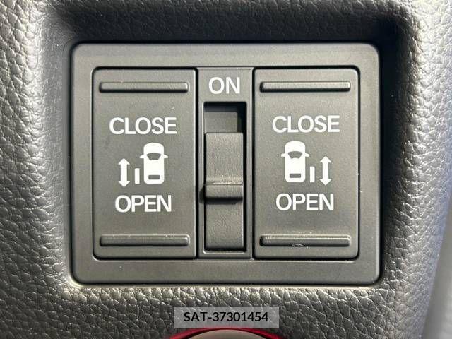 Honda N BOX CUSTOM 2019-08 207864-3
