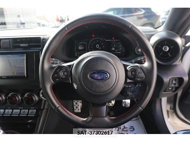 Subaru BRZ 2022-04 238860-13