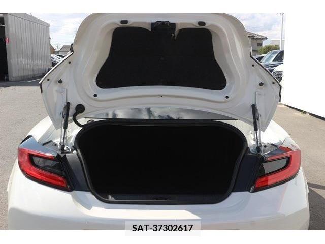 Subaru BRZ 2022-04 238860-15