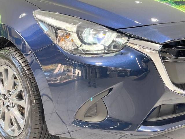 Mazda DEMIO 2017-02 27566-12