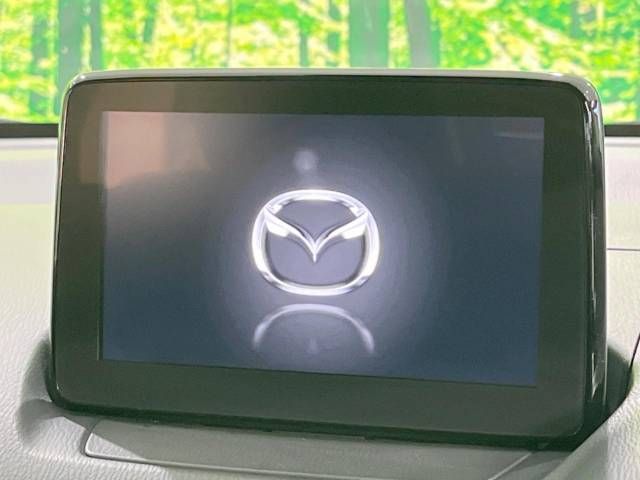 Mazda DEMIO 2017-02 27566-2