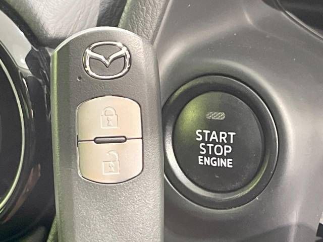 Mazda DEMIO 2017-02 27566-5
