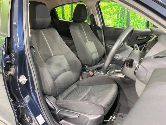 Mazda DEMIO 2017-02 27566-8