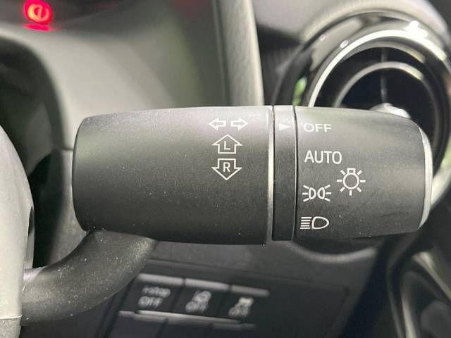 Mazda DEMIO 2017-02 27566-6