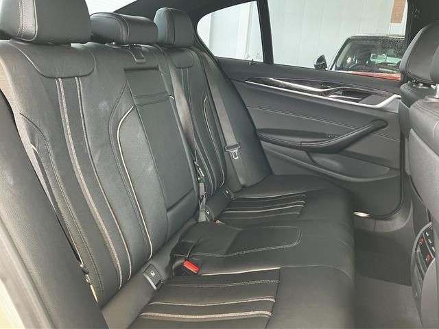 Bmw 5 SERIES 2017-04 185478-16